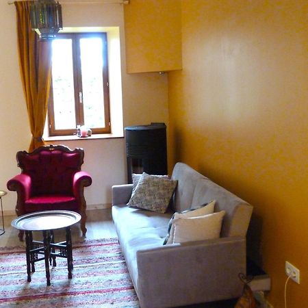 Chambres D'Hotes La Fougeraie Malvieres Экстерьер фото