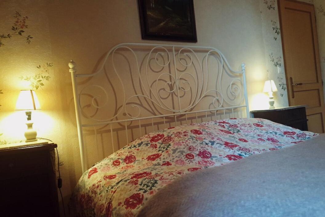 Chambres D'Hotes La Fougeraie Malvieres Экстерьер фото